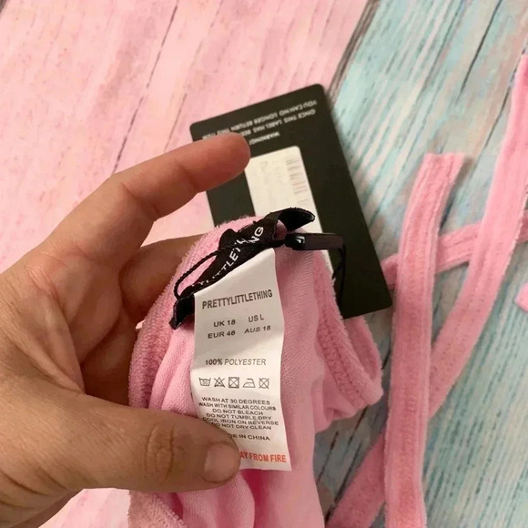pink pretty little thing bathing suit top ONLY - Picture 5 of 6